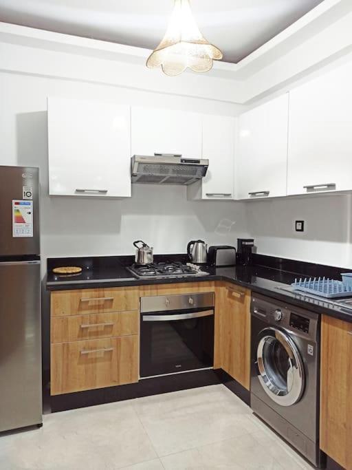 Ouafa Seaside Gallery Apartment *